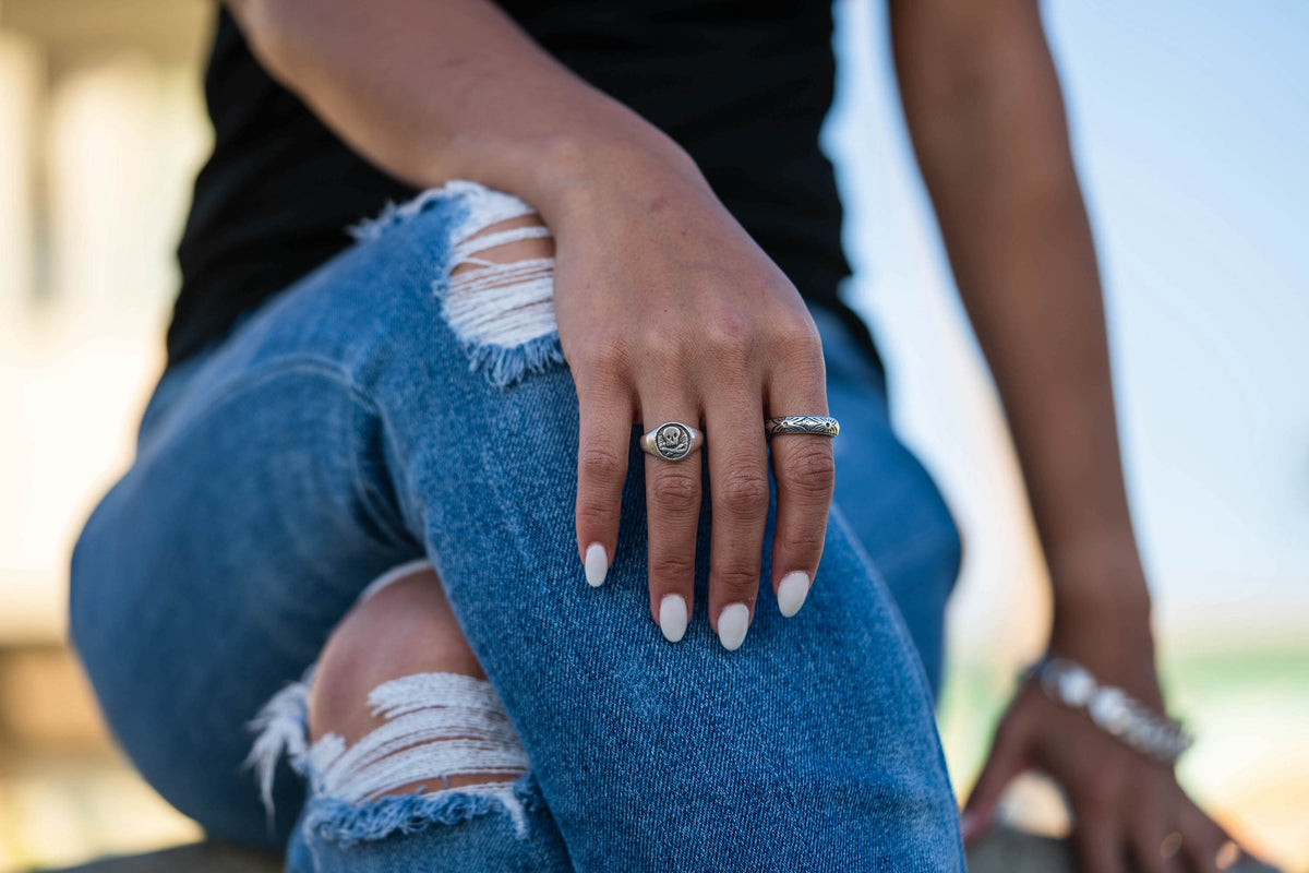 アクセサリー L.H.N. Jewelry MINI SKULL RING Mini Skull Ring – LHN Jewelry