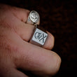 Load image into Gallery viewer, Skull & Crossbones Signet Ring