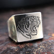 Load image into Gallery viewer, Tiger Signet Ring