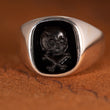 Load image into Gallery viewer, Skull and Crossbones Ring