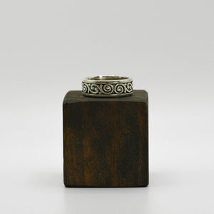 Scroll Band Ring