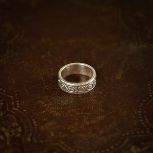 Scroll Band Ring